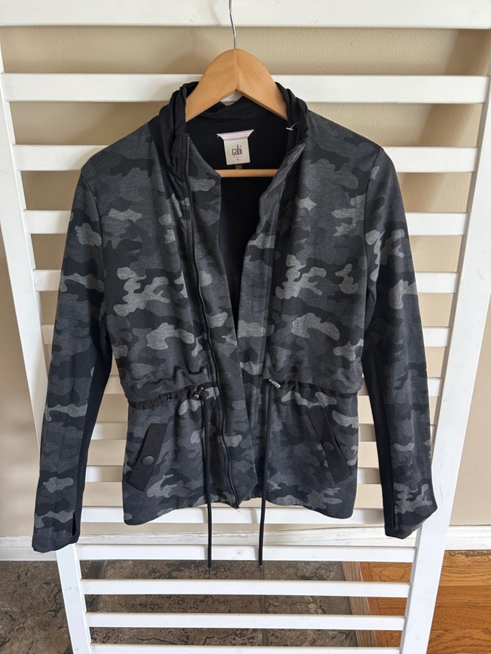 CAbi | ATC Jacket Black Camo Cinch Drawstring Waist Full Zip #3911 Small